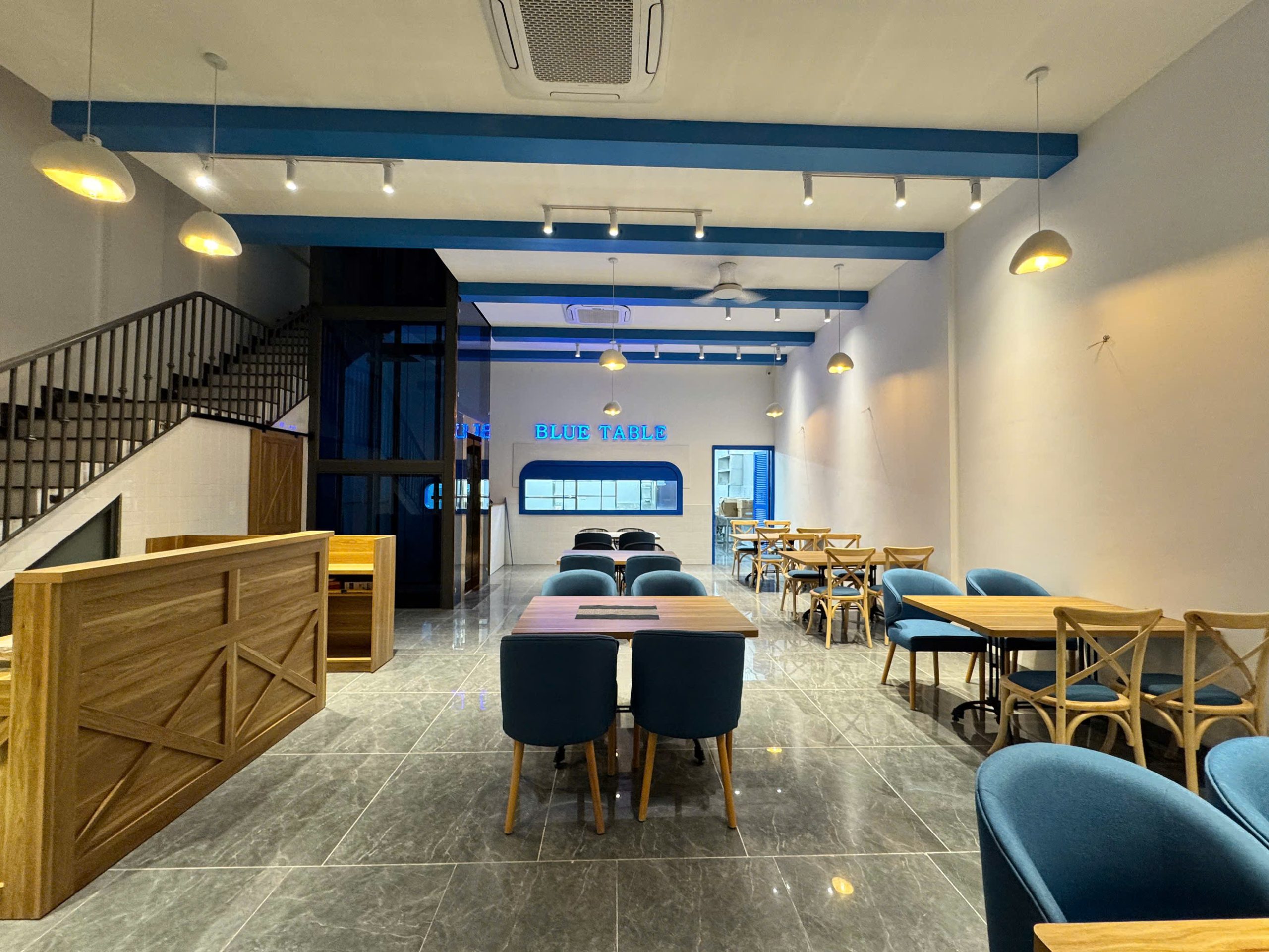 Thiết kế nhà hàng Phú Quốc phong cách Mediterranean Coastal bởi Roma Design