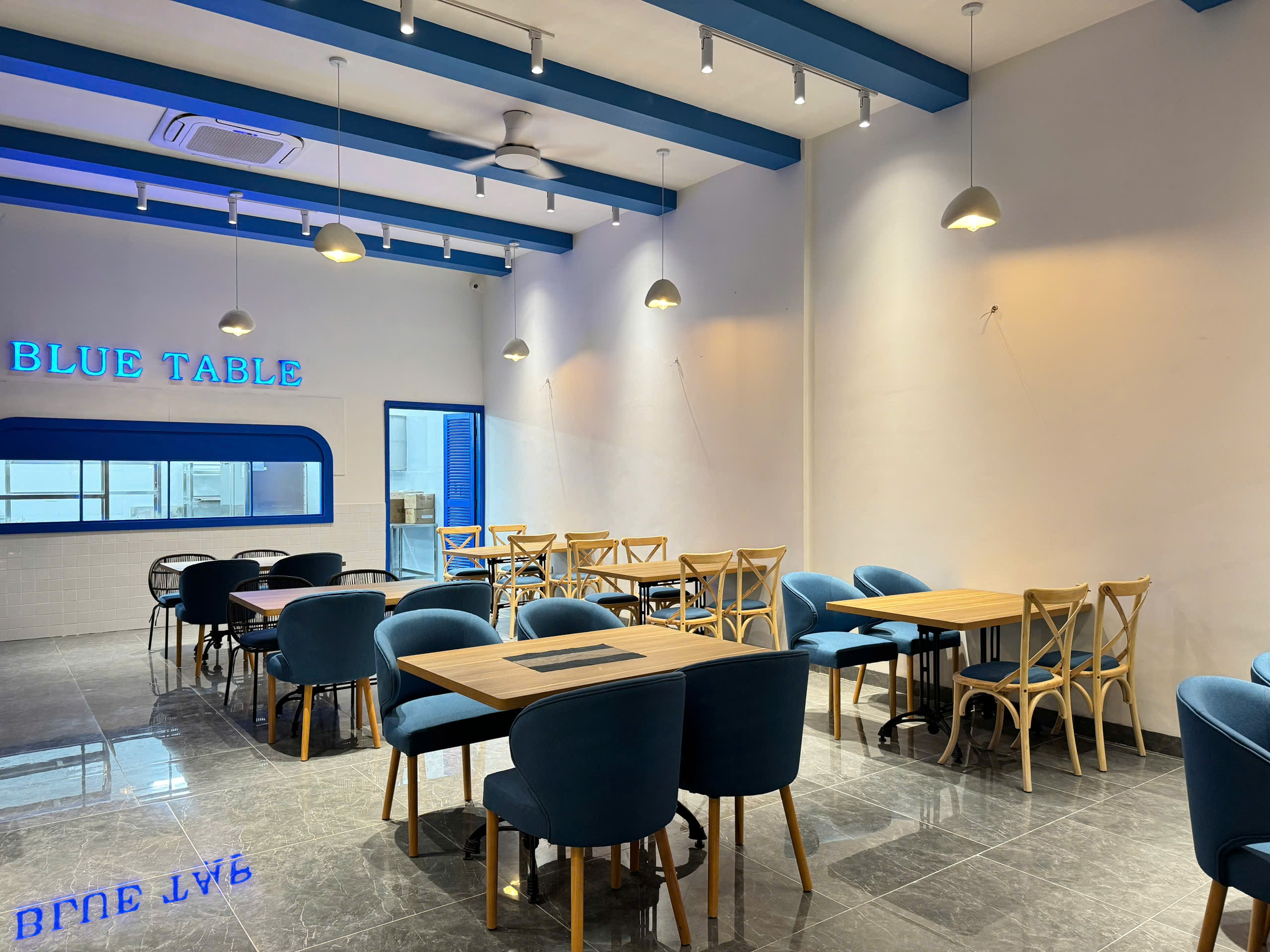 Thiết kế nhà hàng Phú Quốc phong cách Mediterranean Coastal bởi Roma Design